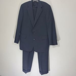 Tom James Custom-made Black Checked Suit. Wool Suit, Size 46